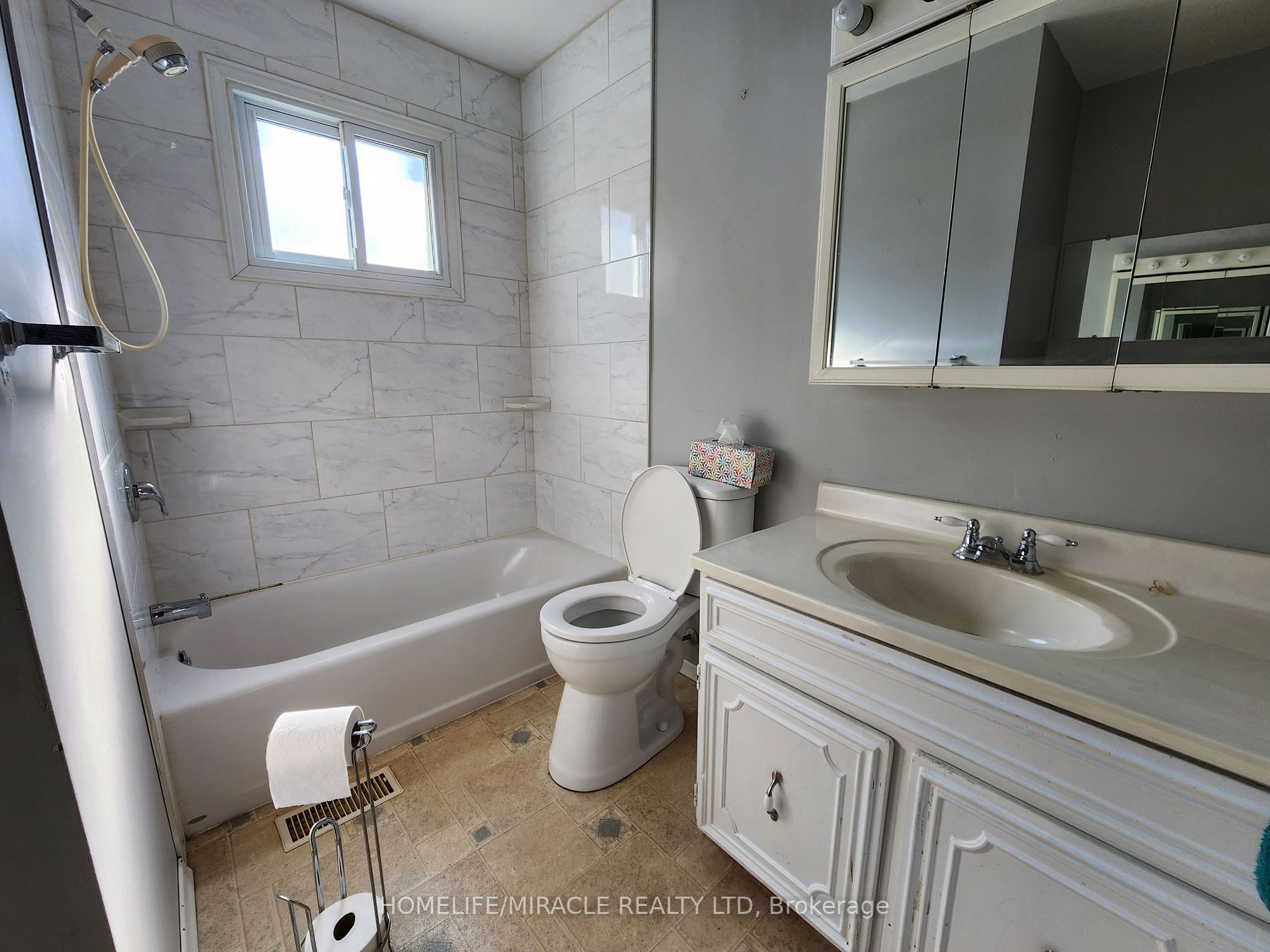 Listing S6046924 - Large Photo # 7