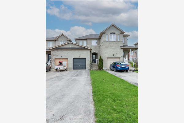45 Arch Brown Crt, Barrie