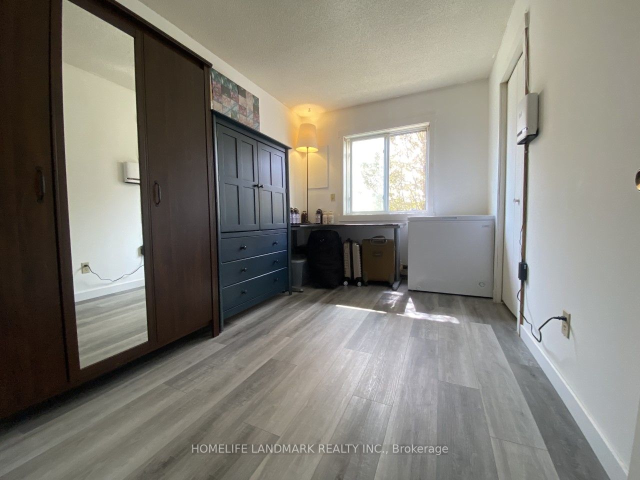 Listing S6048420 - Large Photo # 5