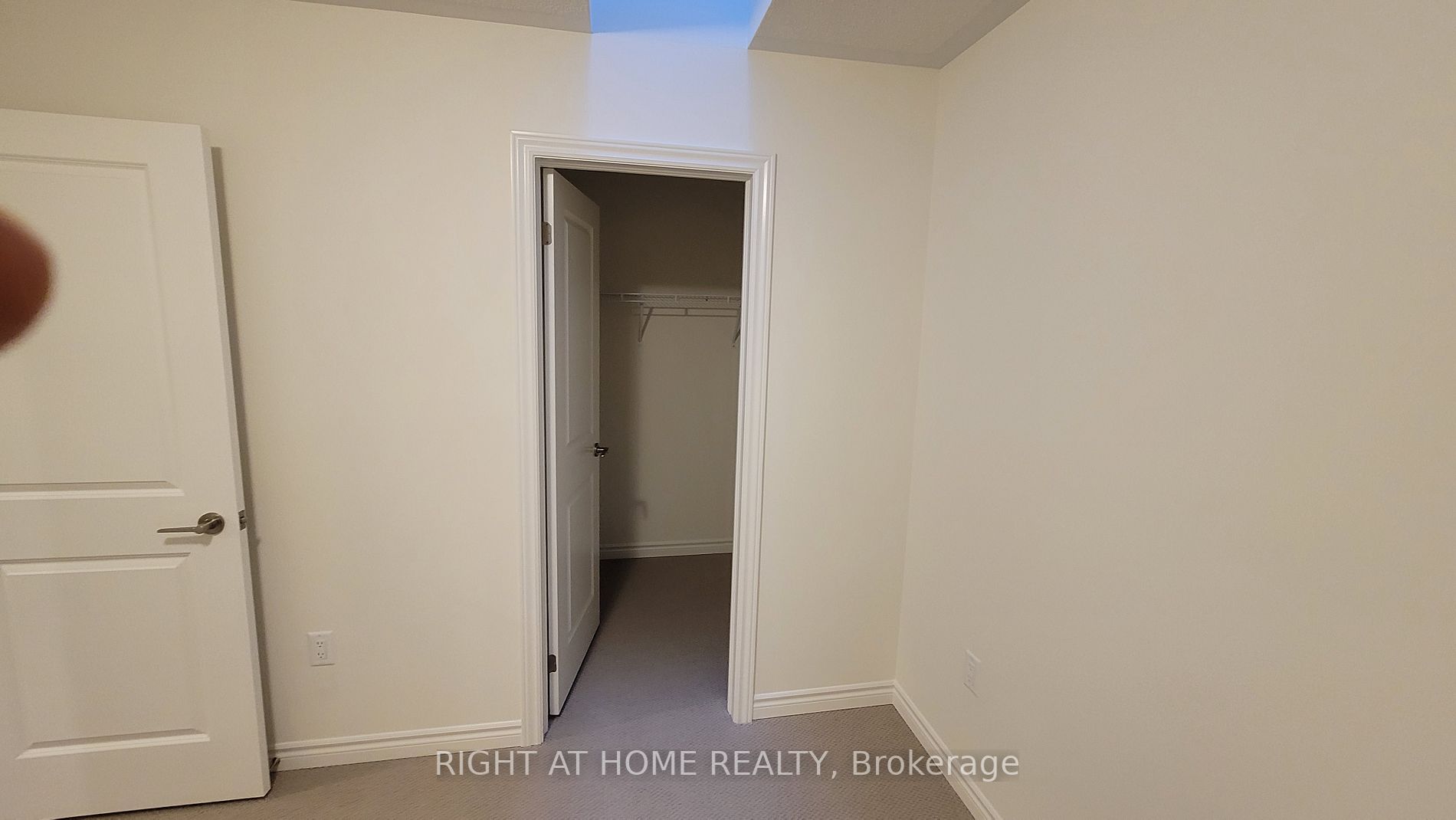 Listing S6048448 - Large Photo # 27