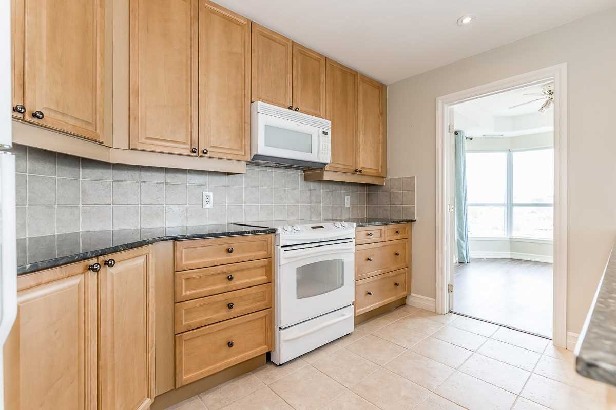 6 Toronto St, #801