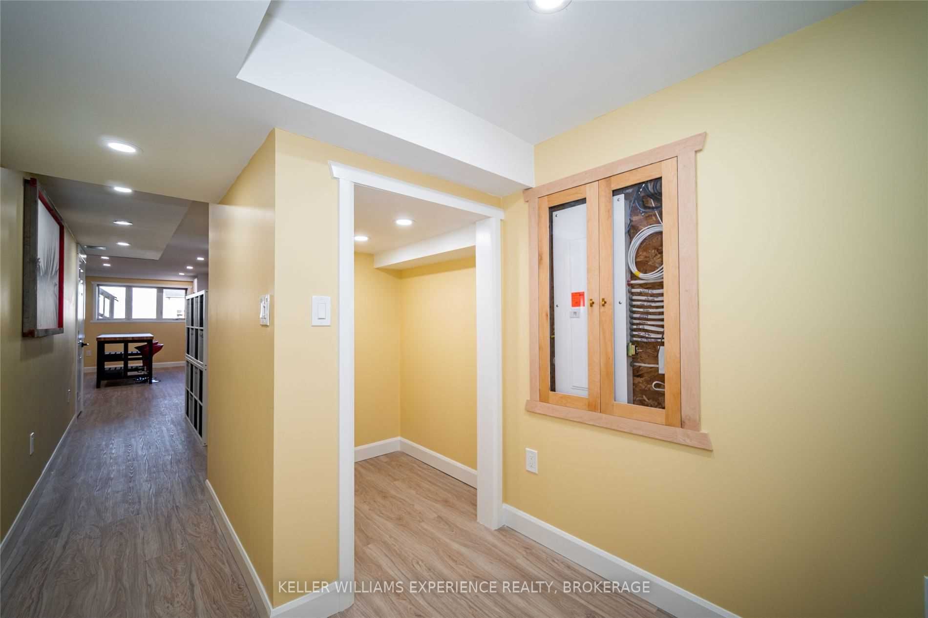 246E James St E, #Lower
