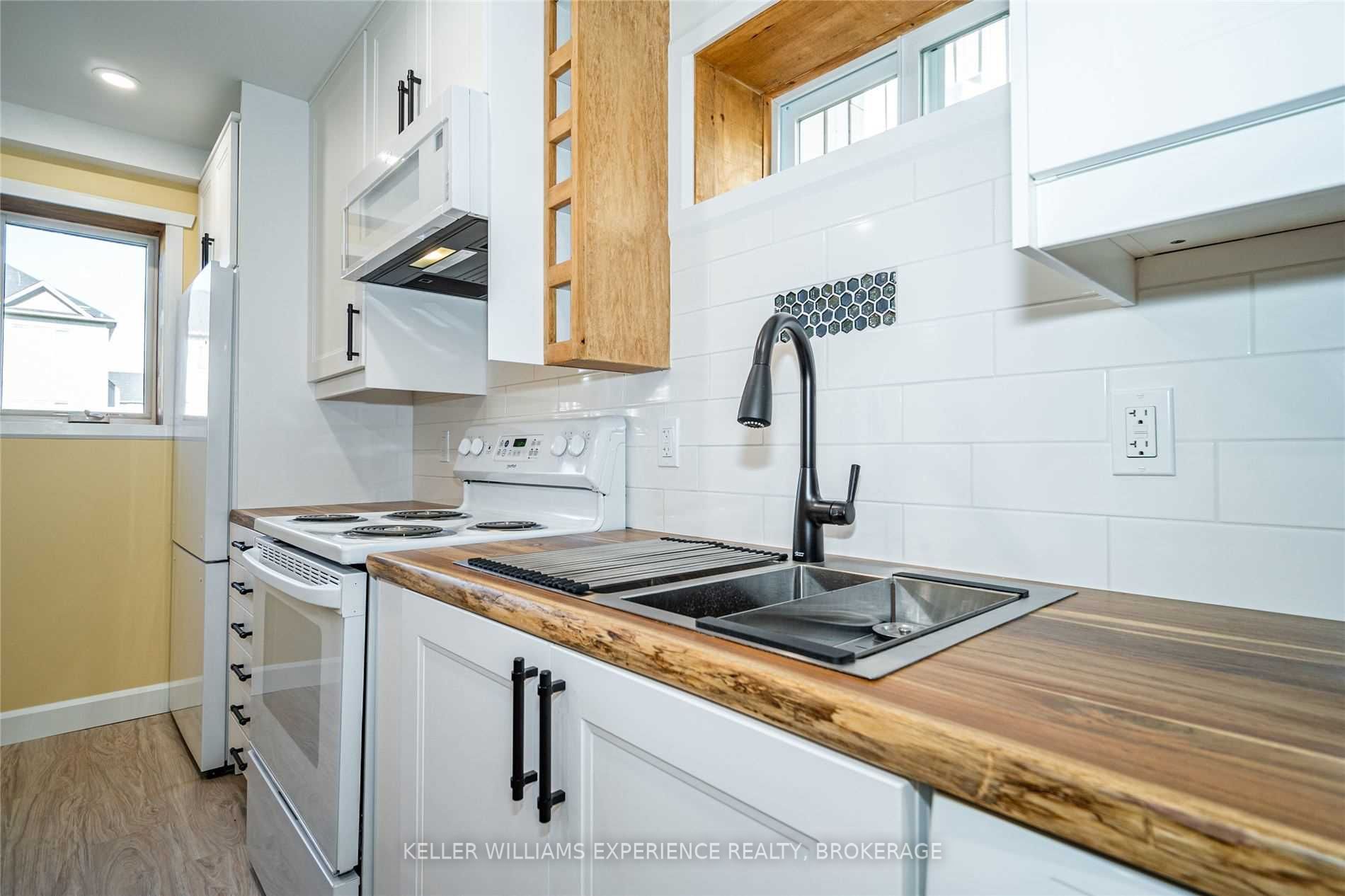 246E James St E, #Lower
