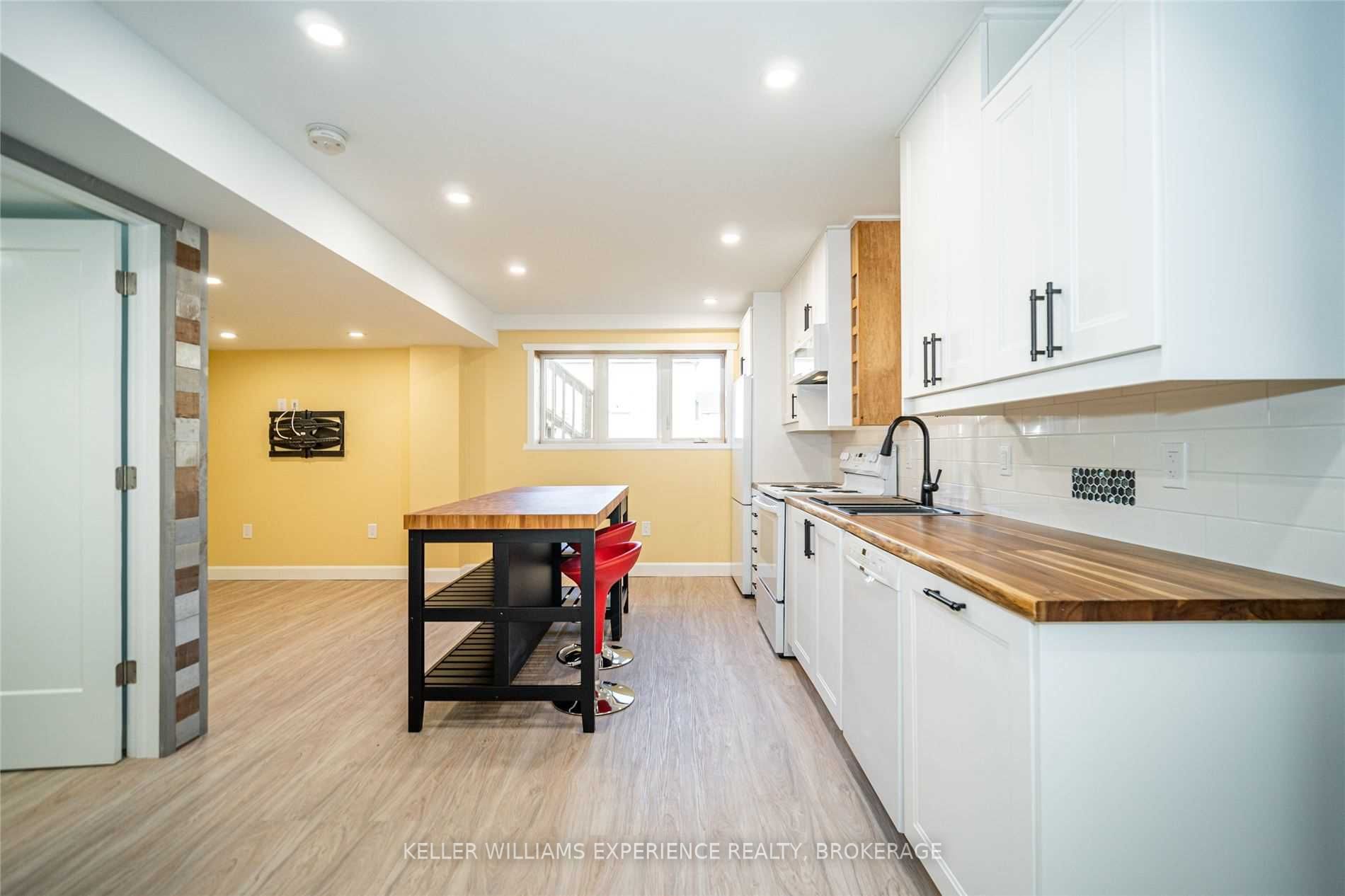 246E James St E, #Lower