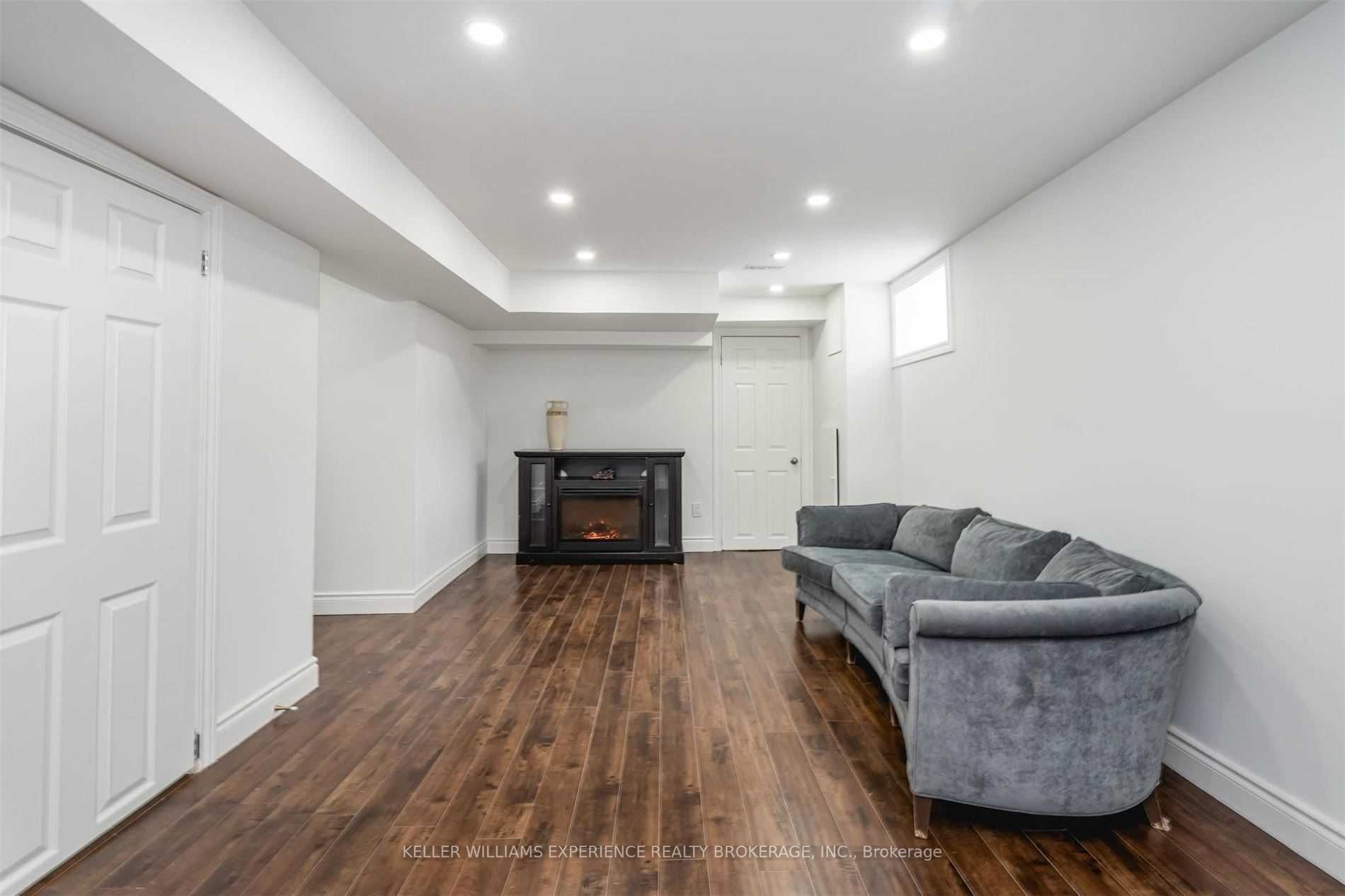 200 Ferndale Drive N
