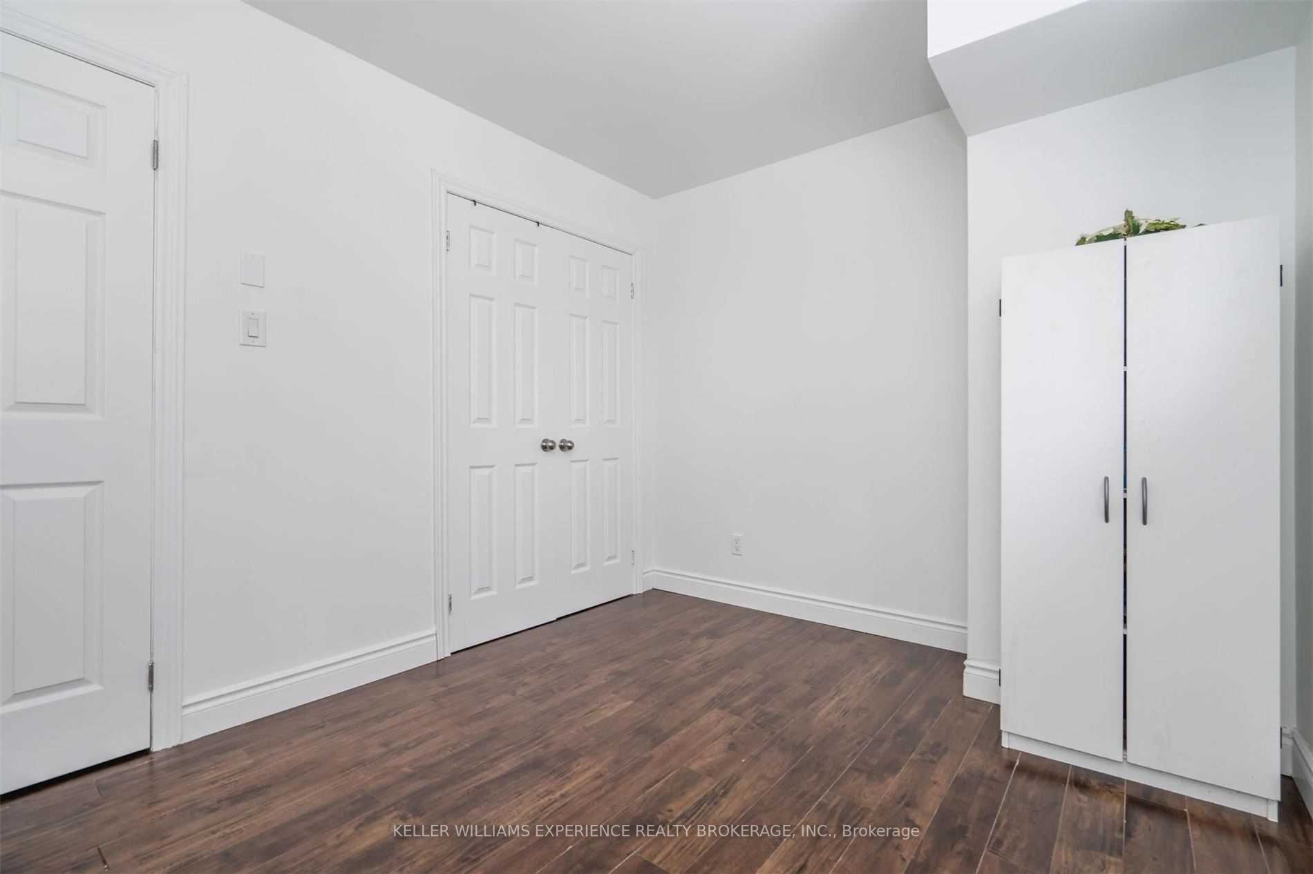 200 Ferndale Drive N