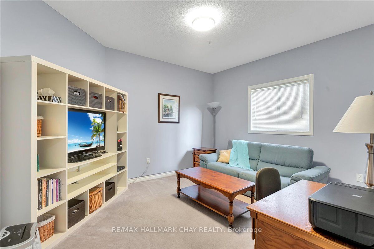 Listing S6052300 - Large Photo # 19