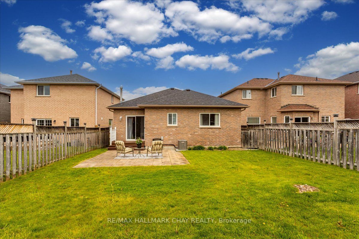 Listing S6052300 - Large Photo # 4