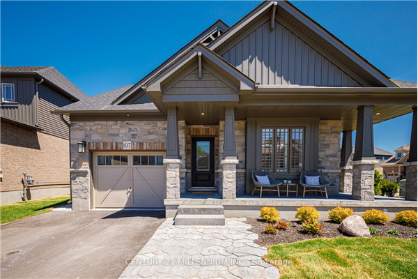 107 Plewes Dr, Collingwood