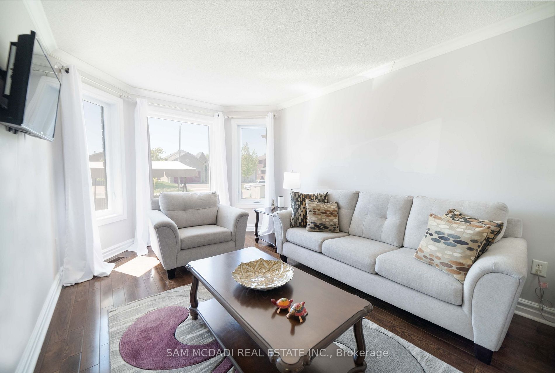32 Irene Dr