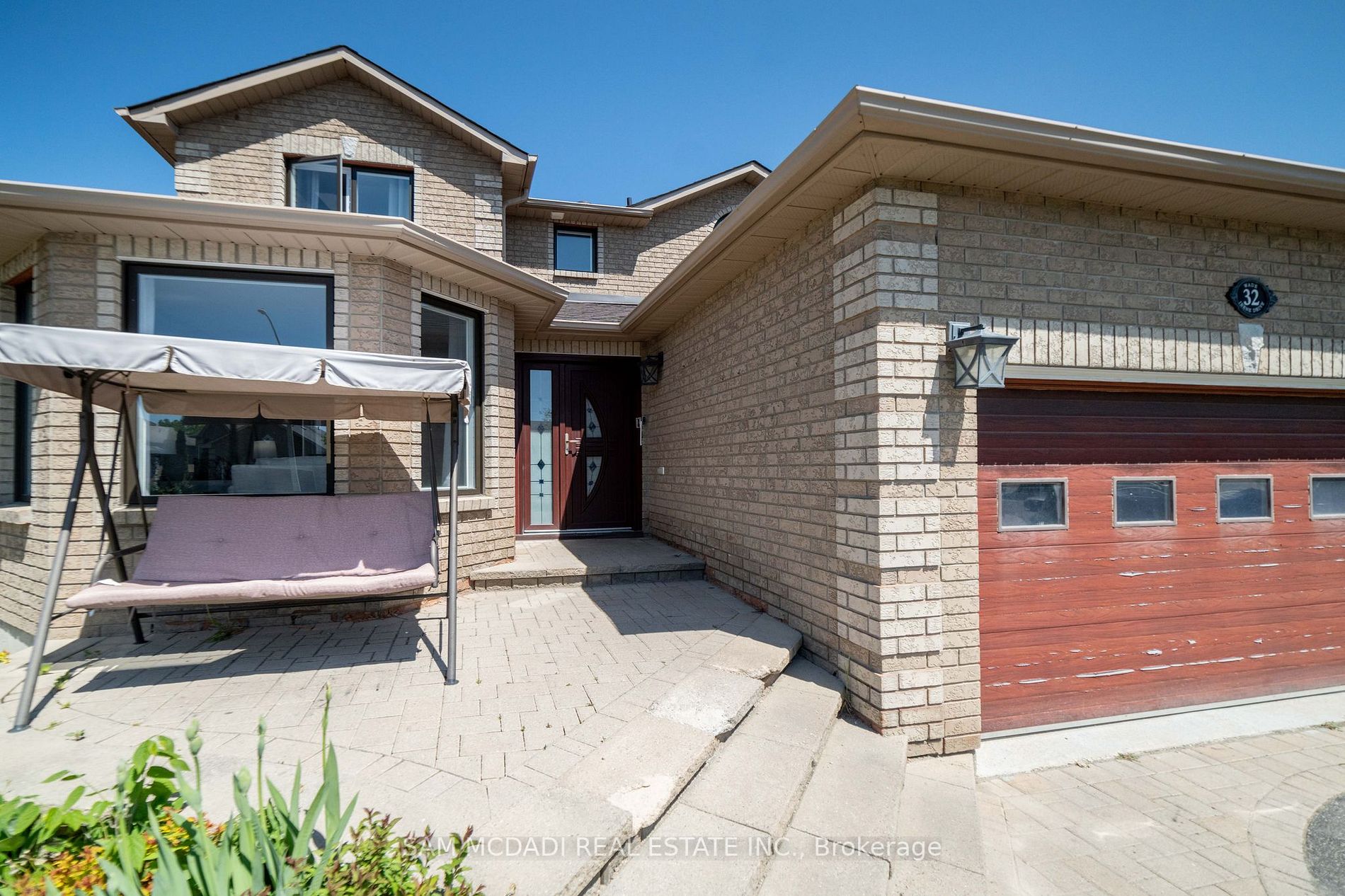 32 Irene Dr