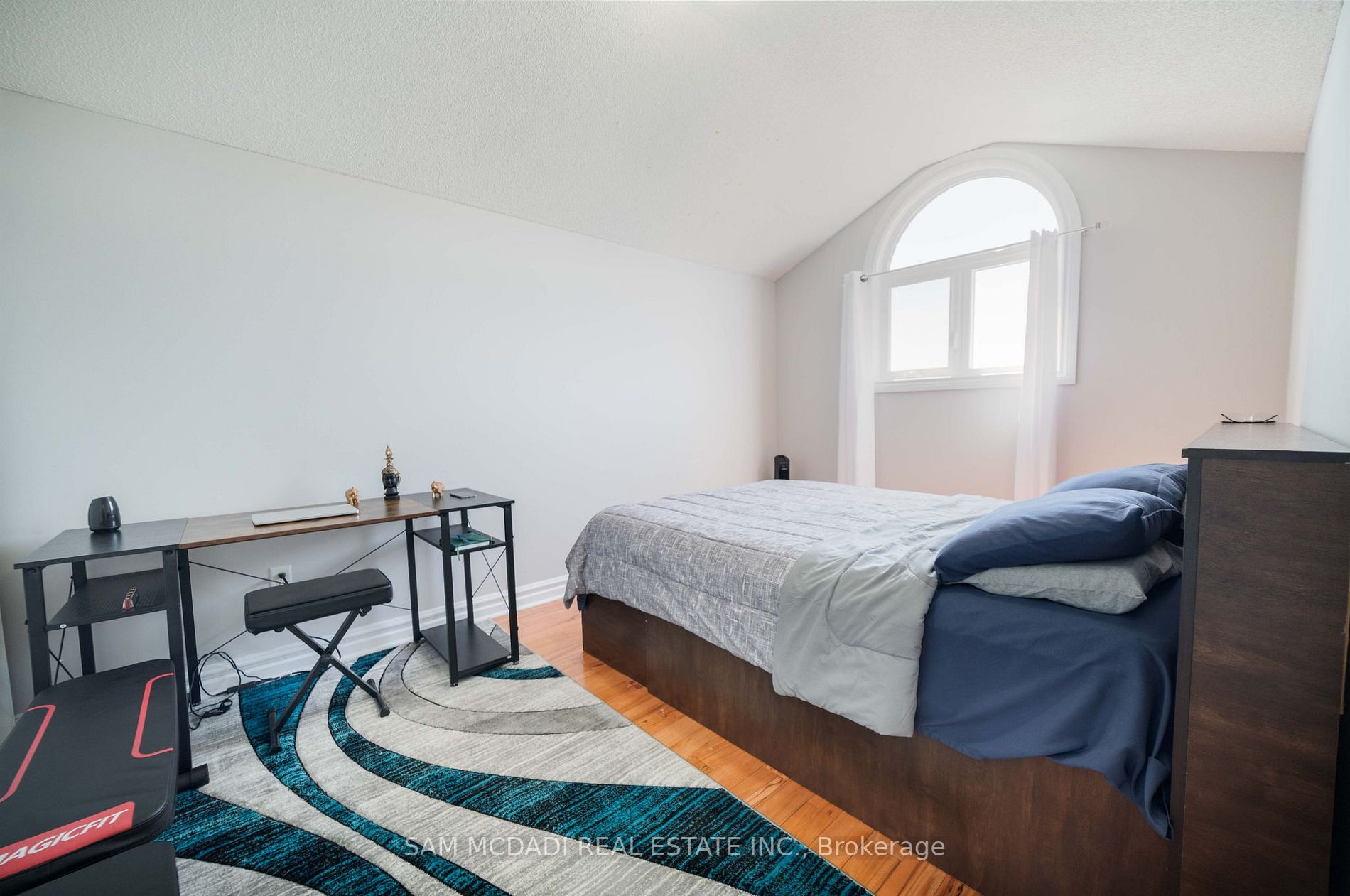 32 Irene Dr