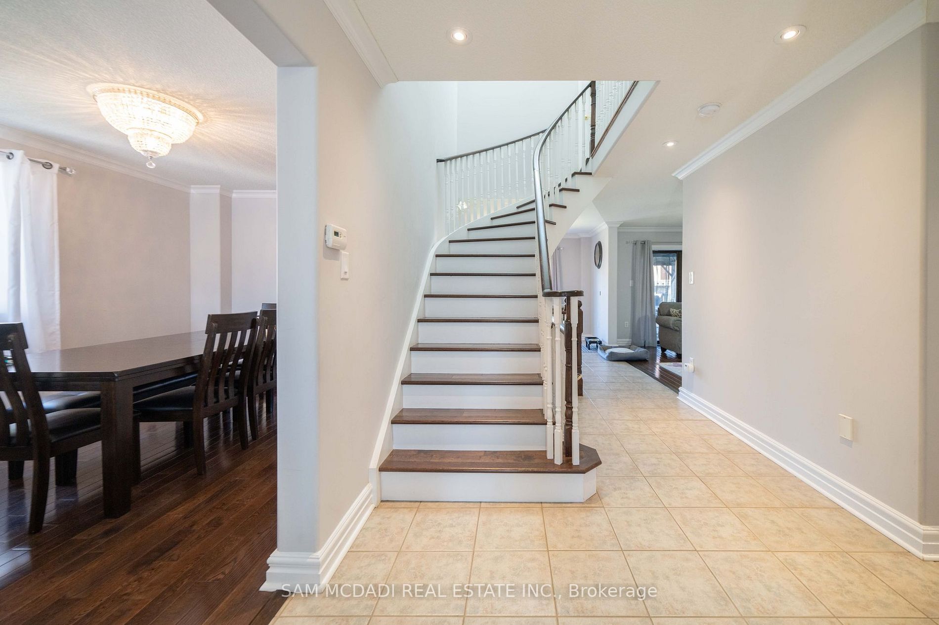 32 Irene Dr