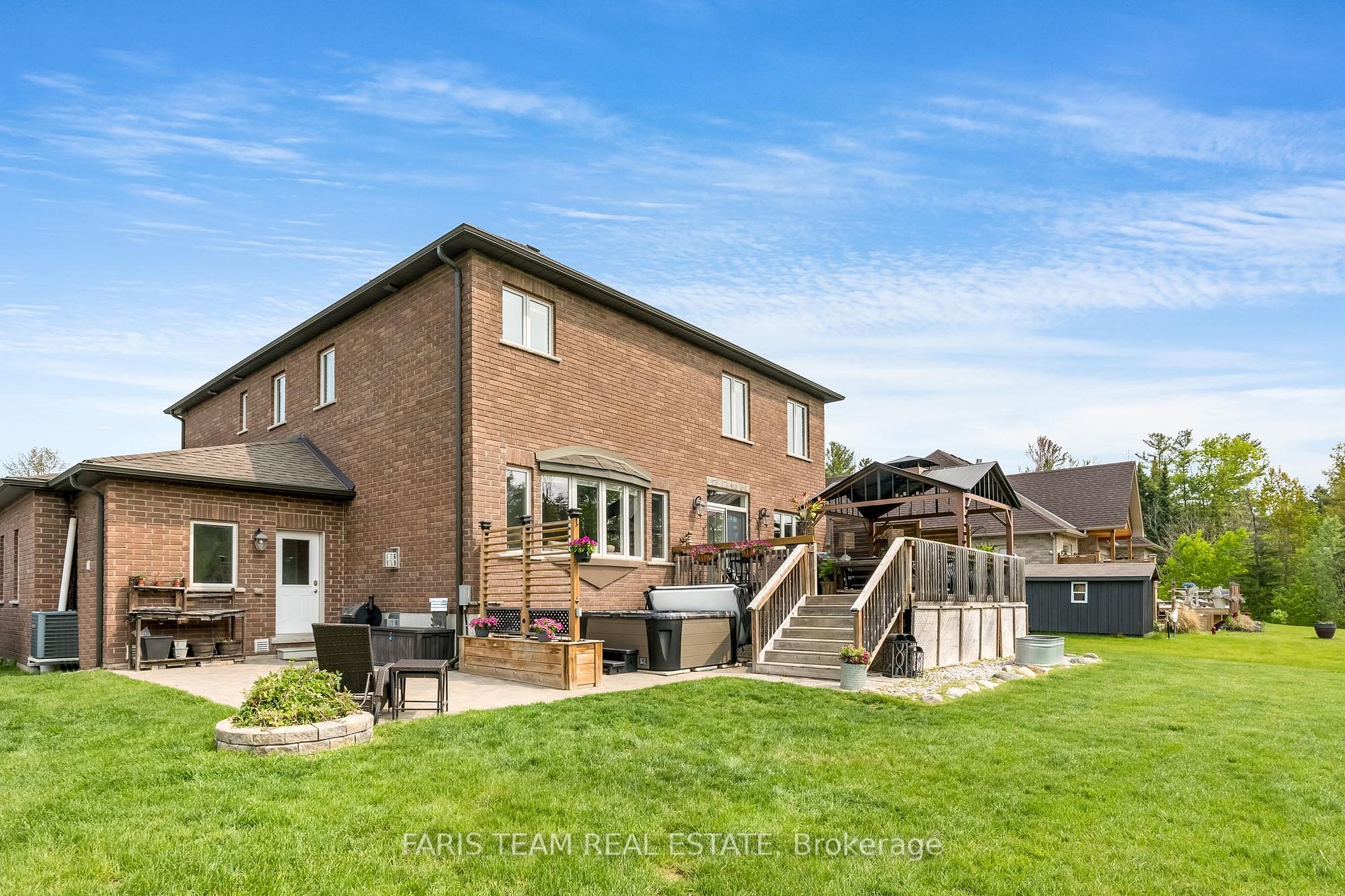 41 Heatherwood Dr