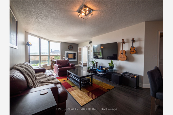 140 Dunlop St E, Barrie
