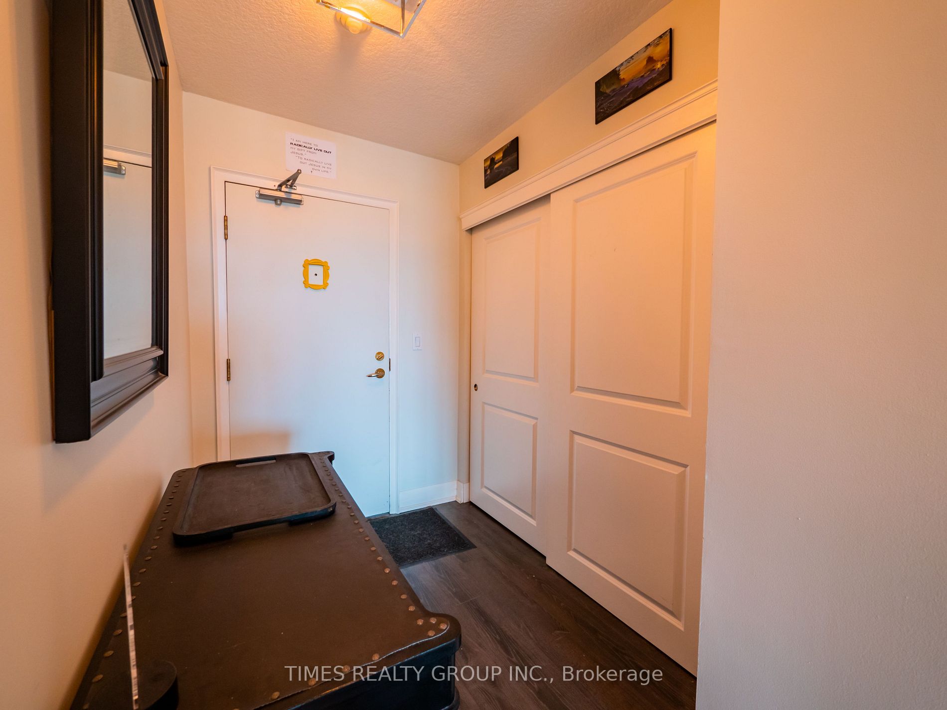 140 Dunlop St E, #303