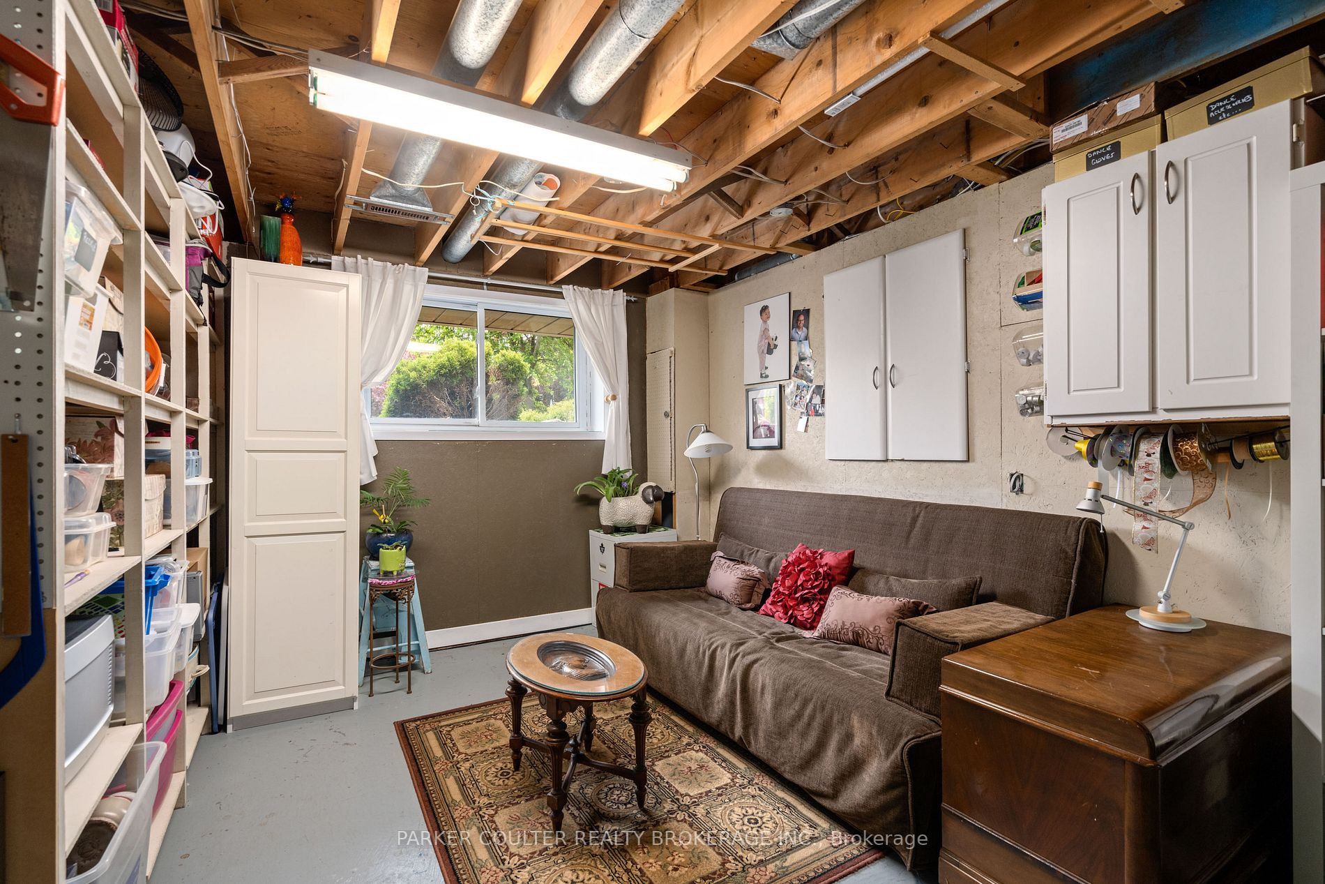 233 Walnut Cres