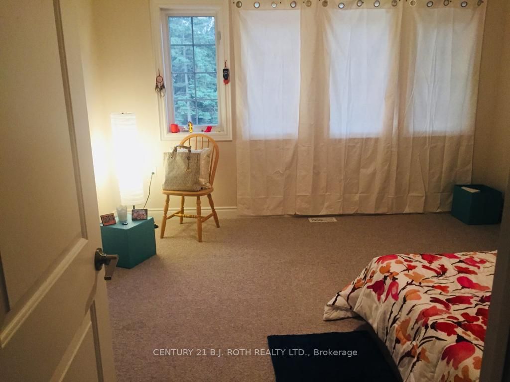 187 Bishop Dr
