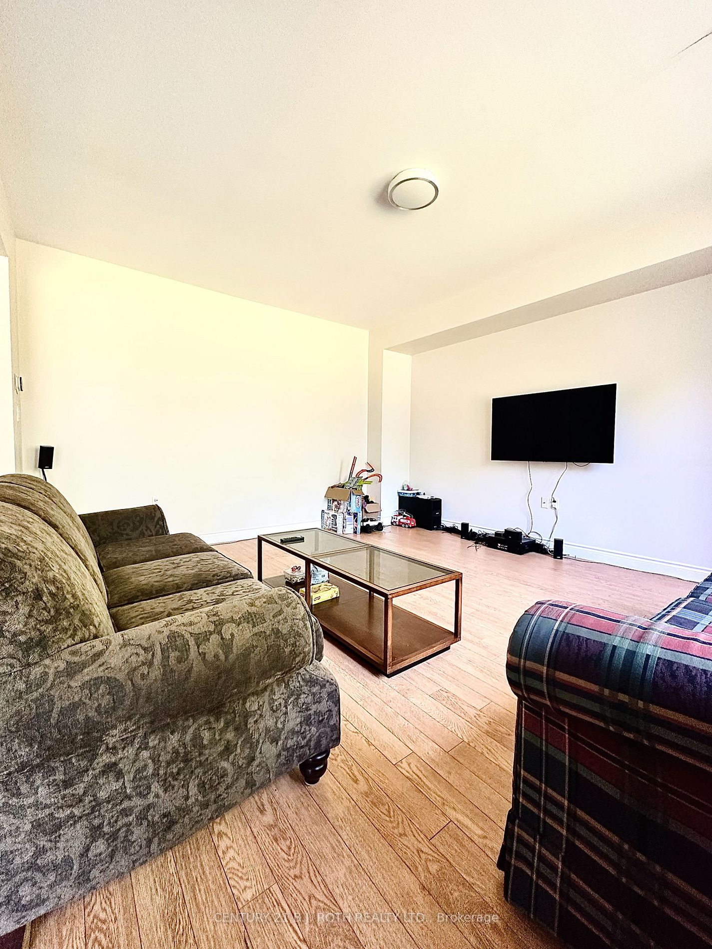 187 Bishop Dr