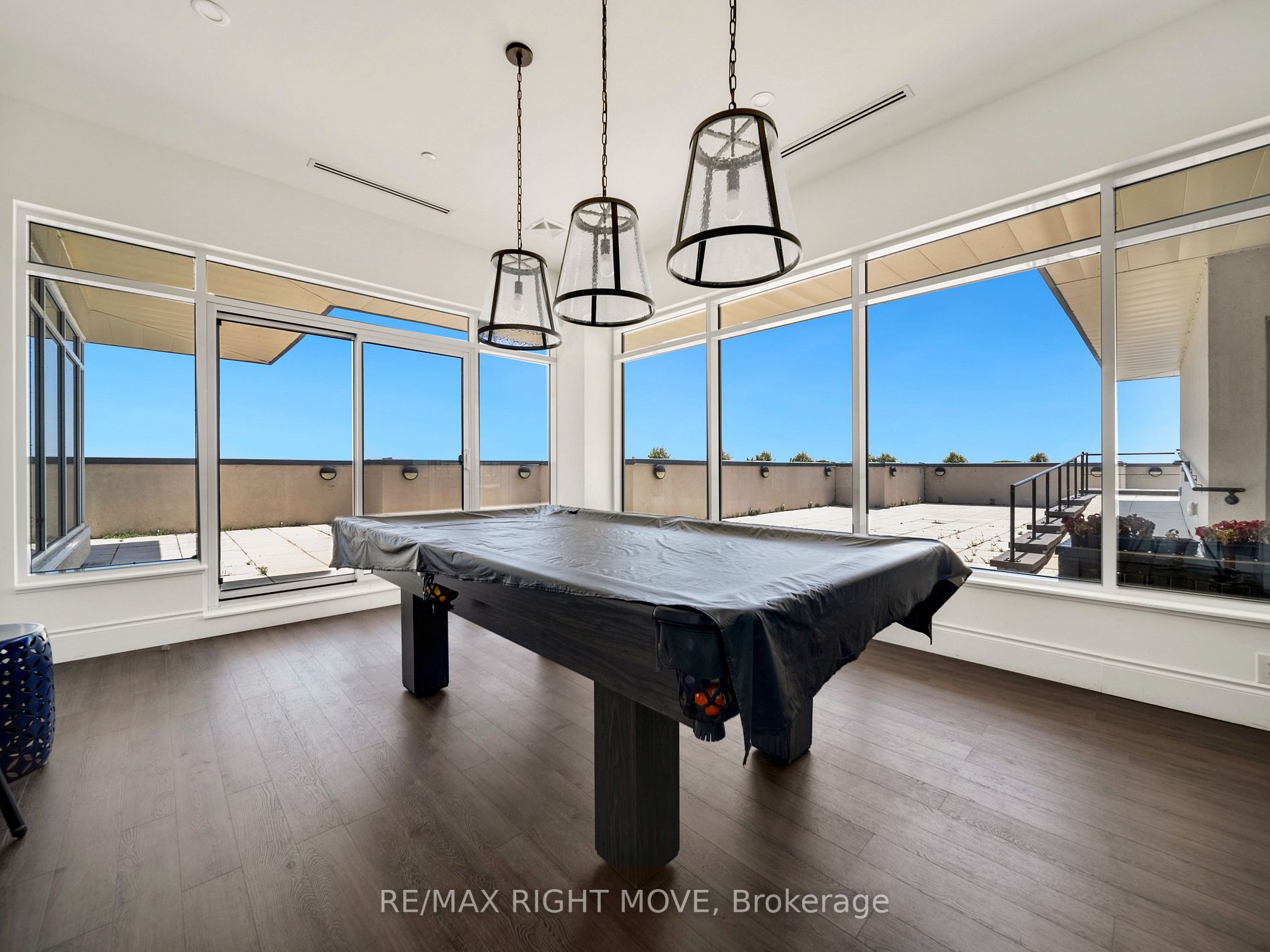 90 Orchard Point Rd, #402