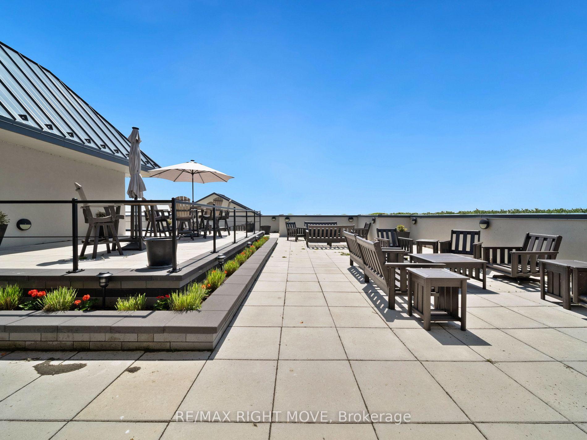 90 Orchard Point Rd, #402