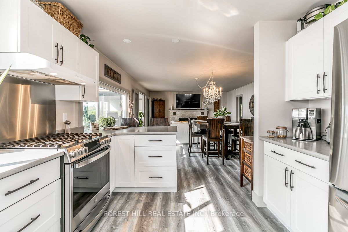 81 Parkside Dr