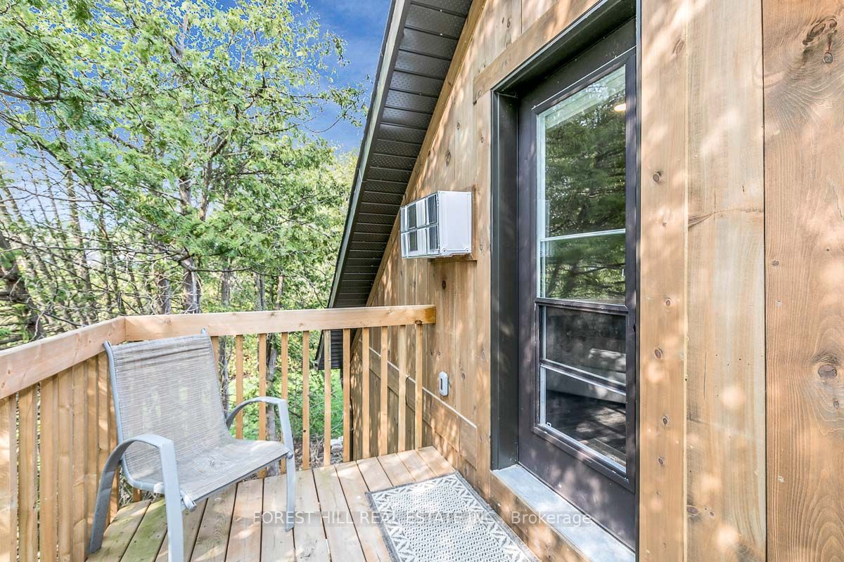 81 Parkside Dr