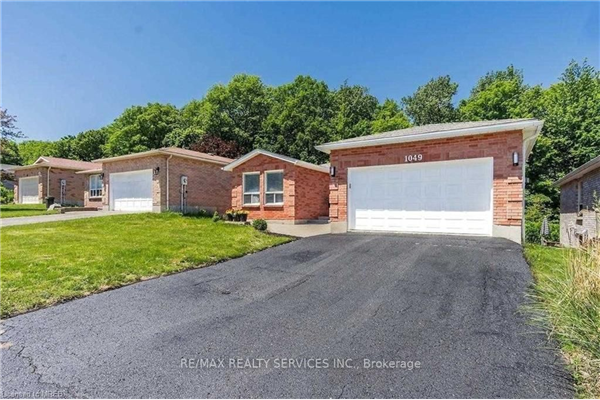 1049 Dina Cres, Midland