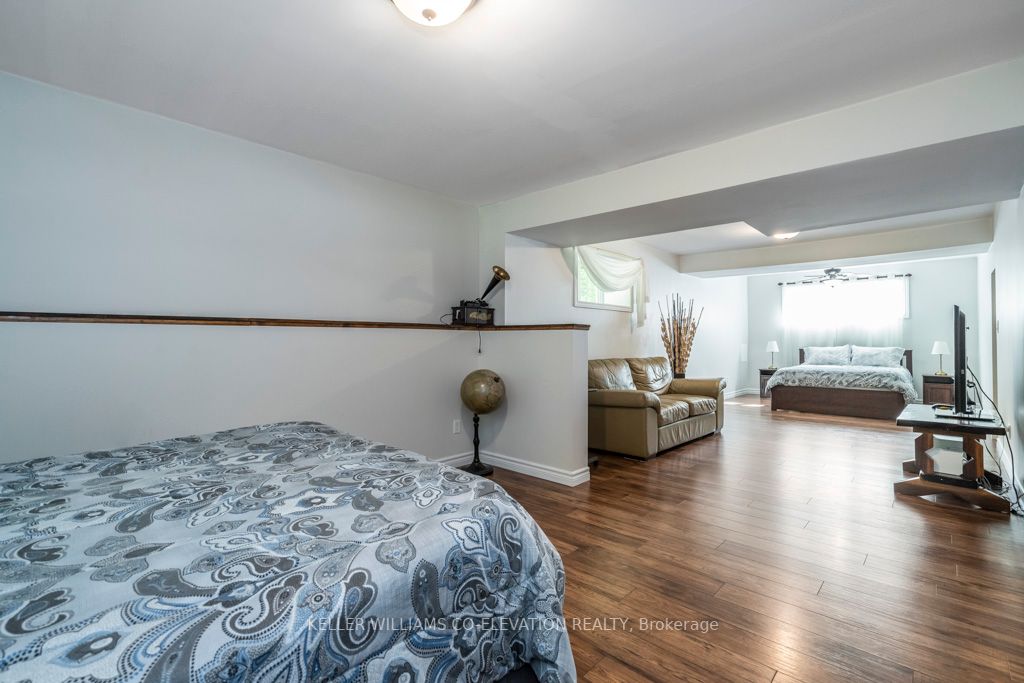 Listing S6082280 - Large Photo # 19