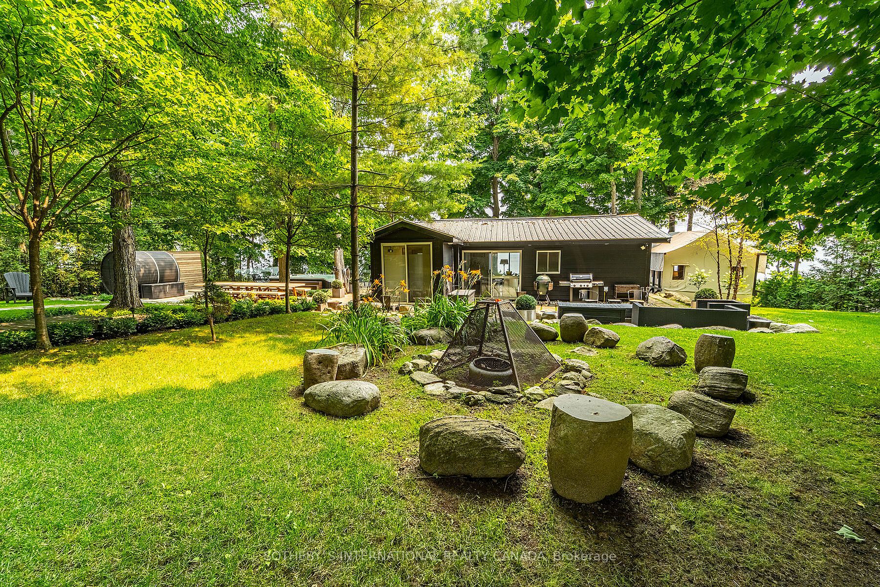 45 Ivy Lane