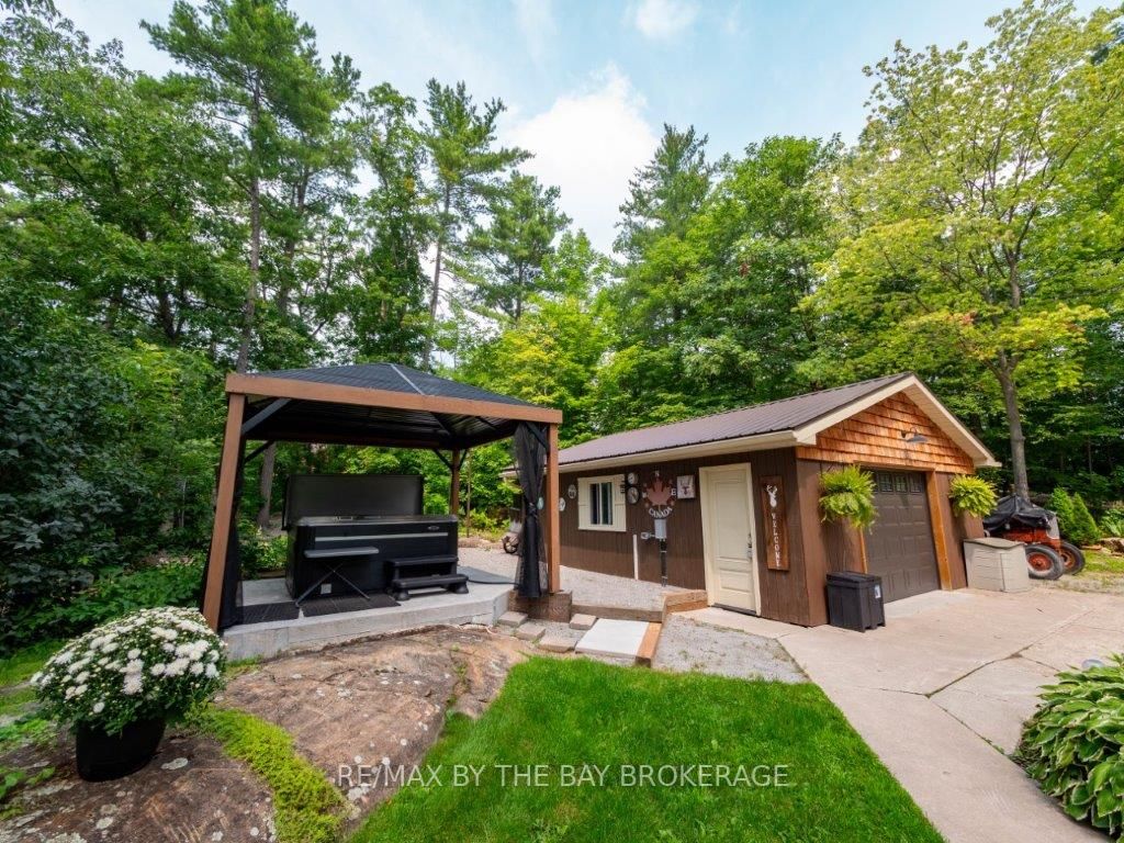1745 PAPPY GILL Lane