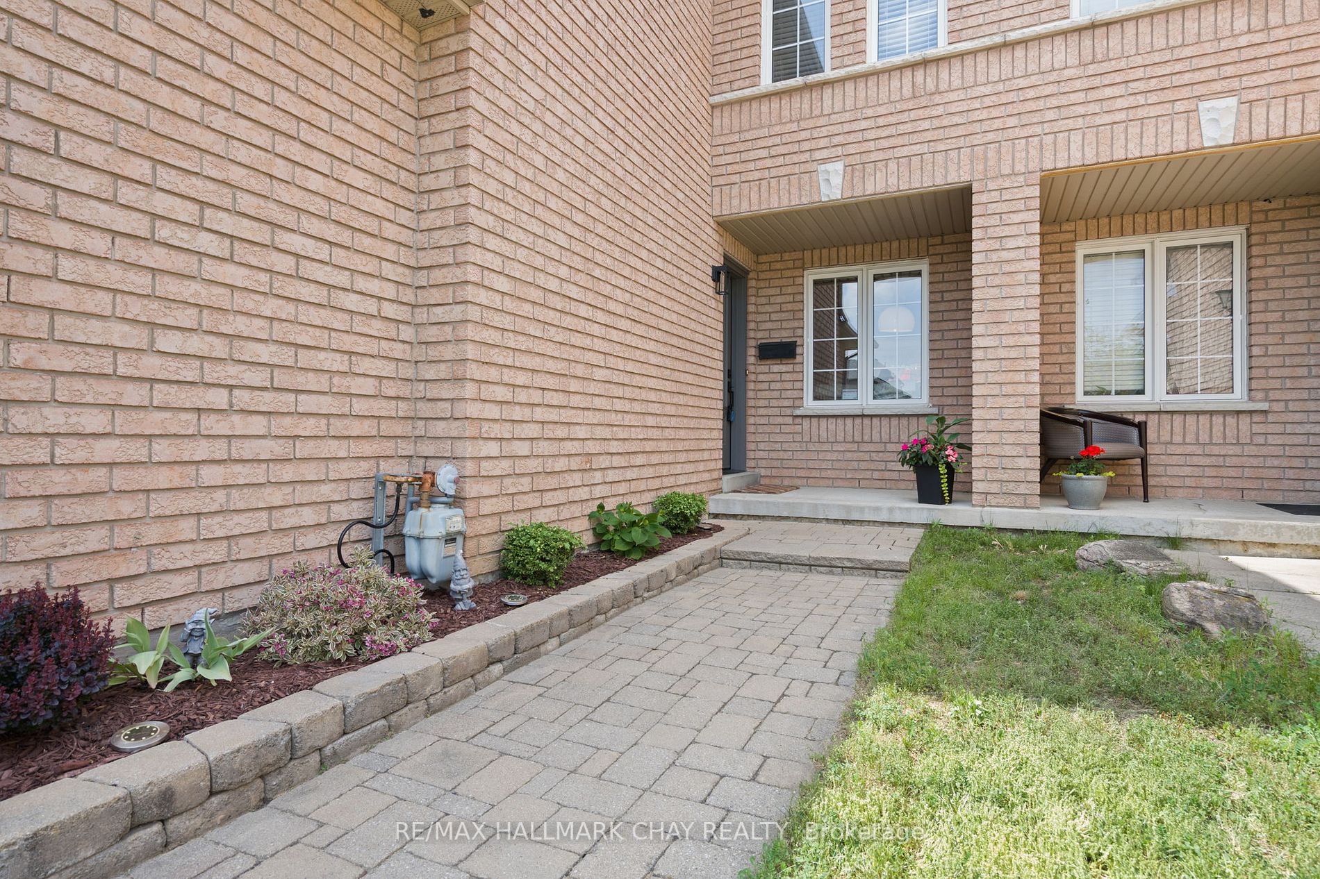 142 Sproule Dr
