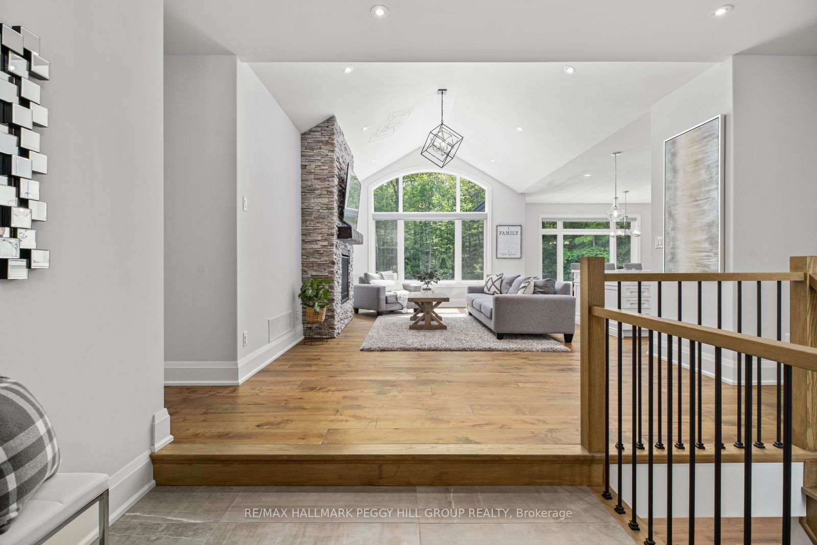 21 Boothby Crescent