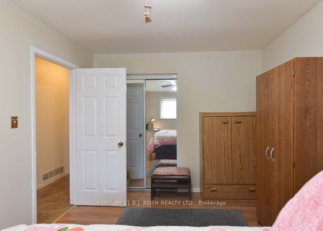 263 Crawford St