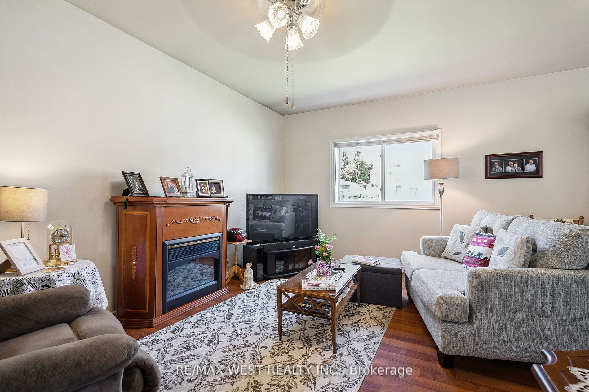 Listing S6101820 - Large Photo # 3