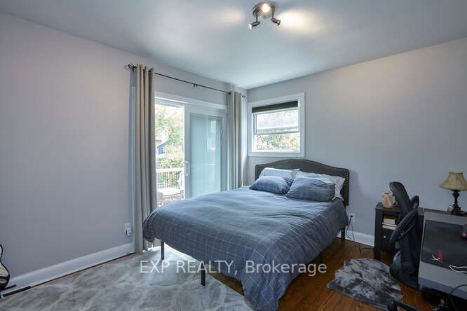 325 Innisfil St