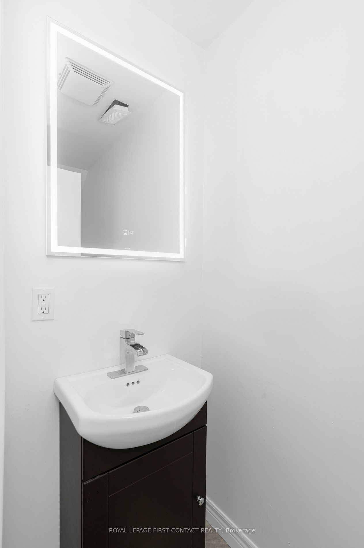 2 North St, #22