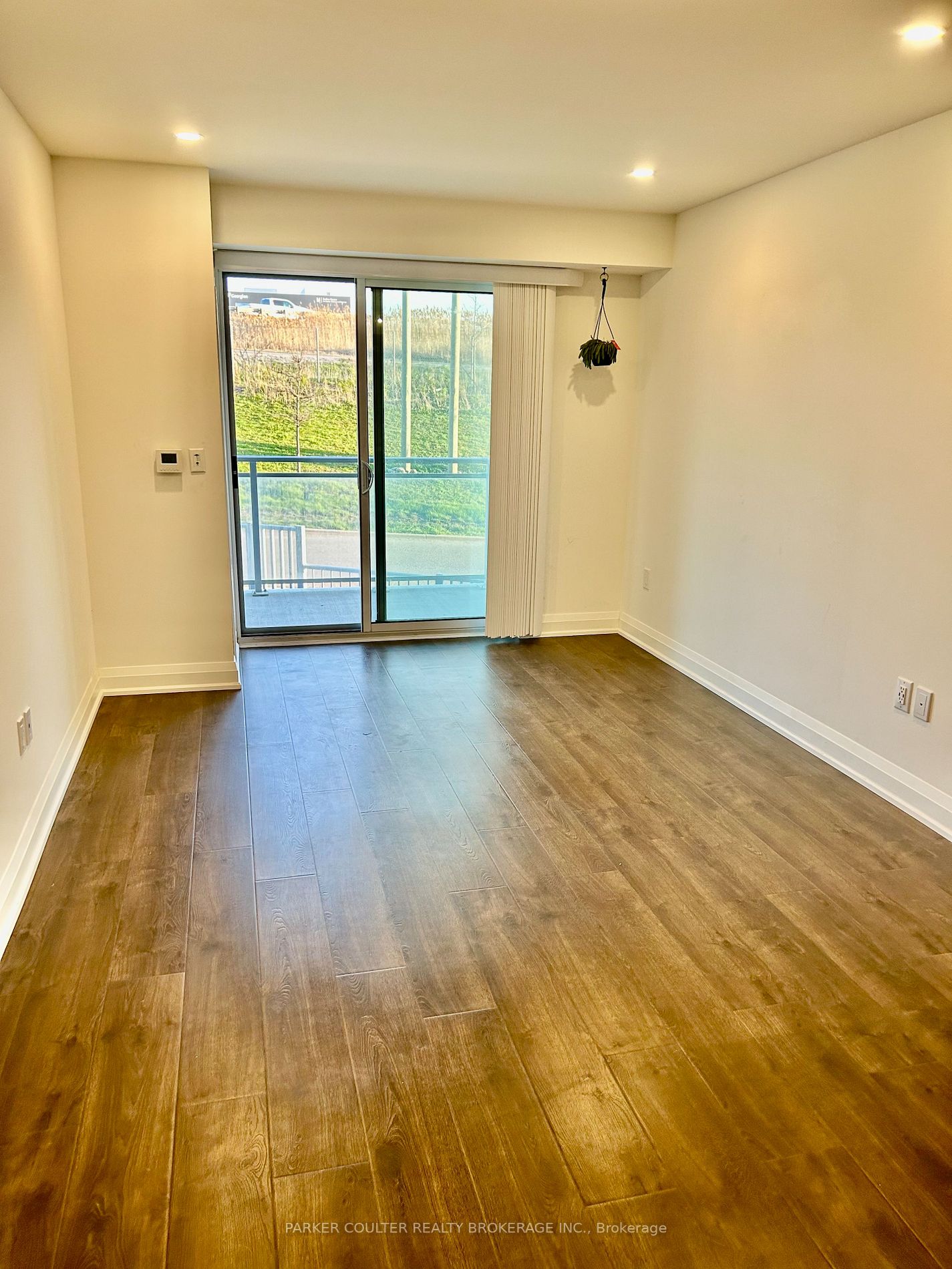 58 Lakeside Terrace, #215