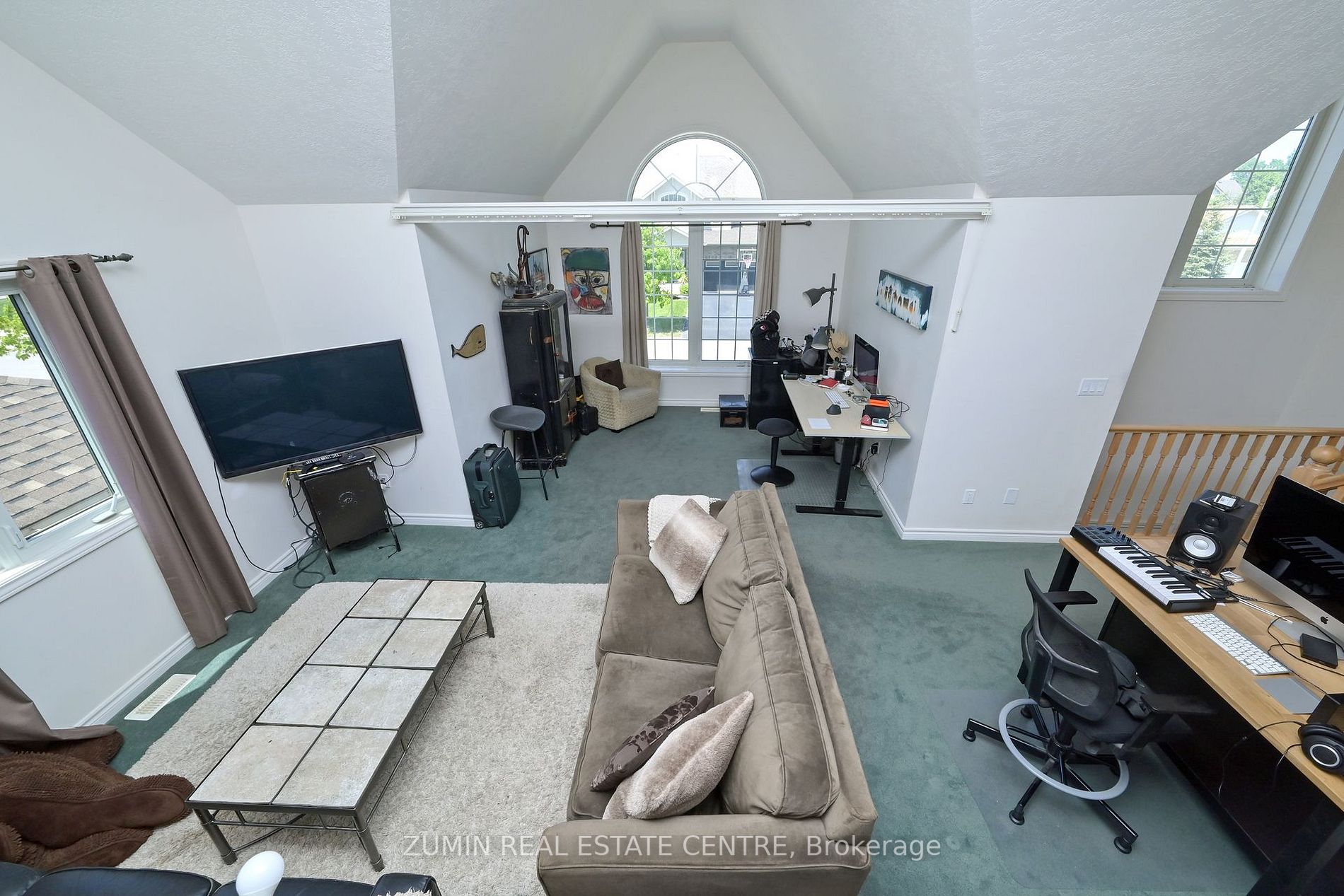 85 Connor Ave