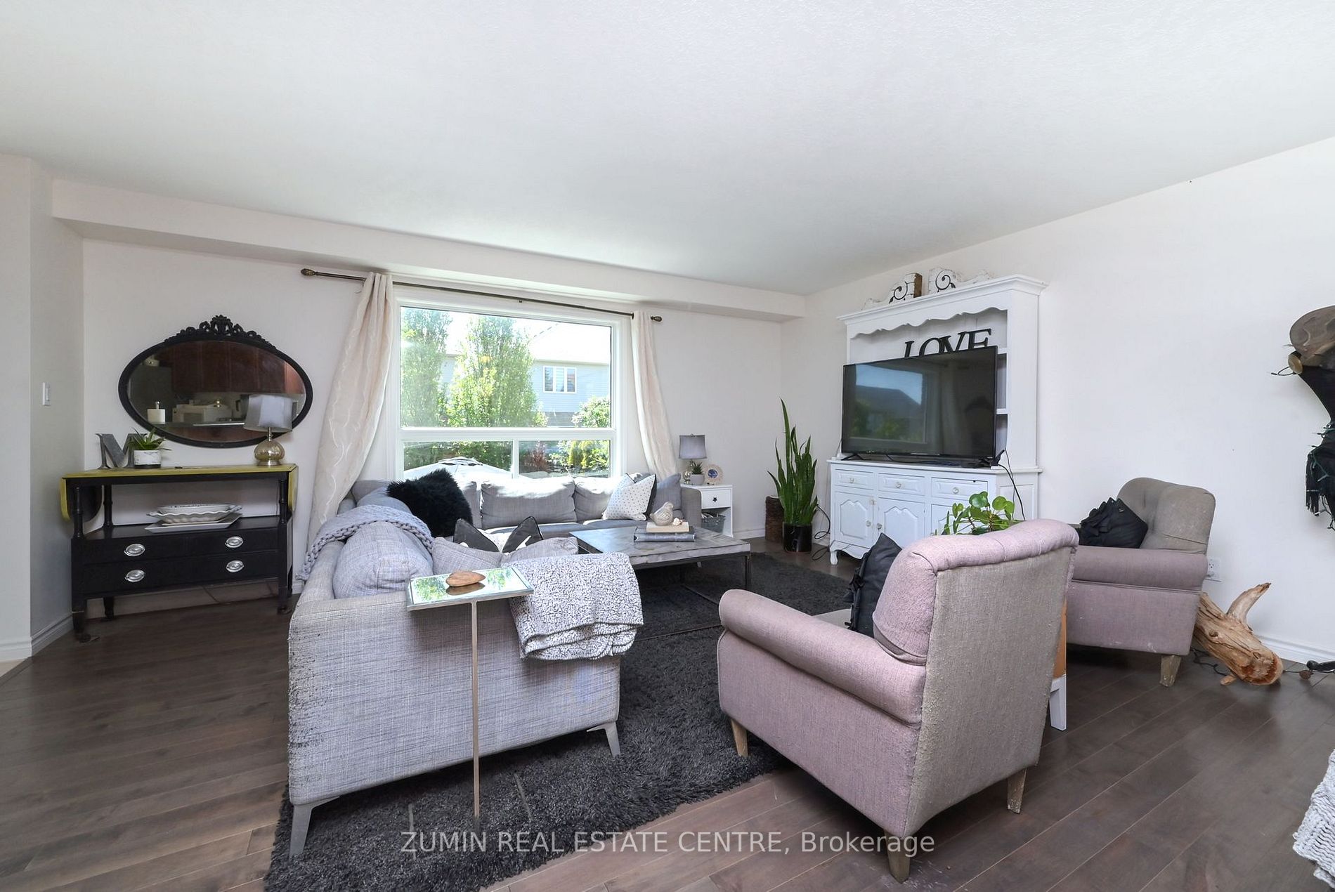 85 Connor Ave