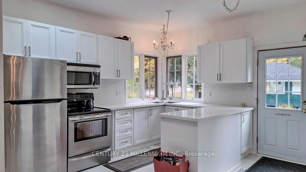 Listing S6126552 - Large Photo # 17