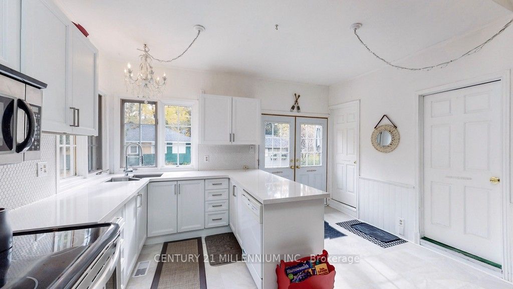 Listing S6126552 - Large Photo # 15