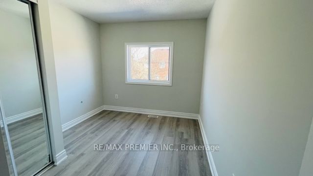 140 Sydenham Wells Rd