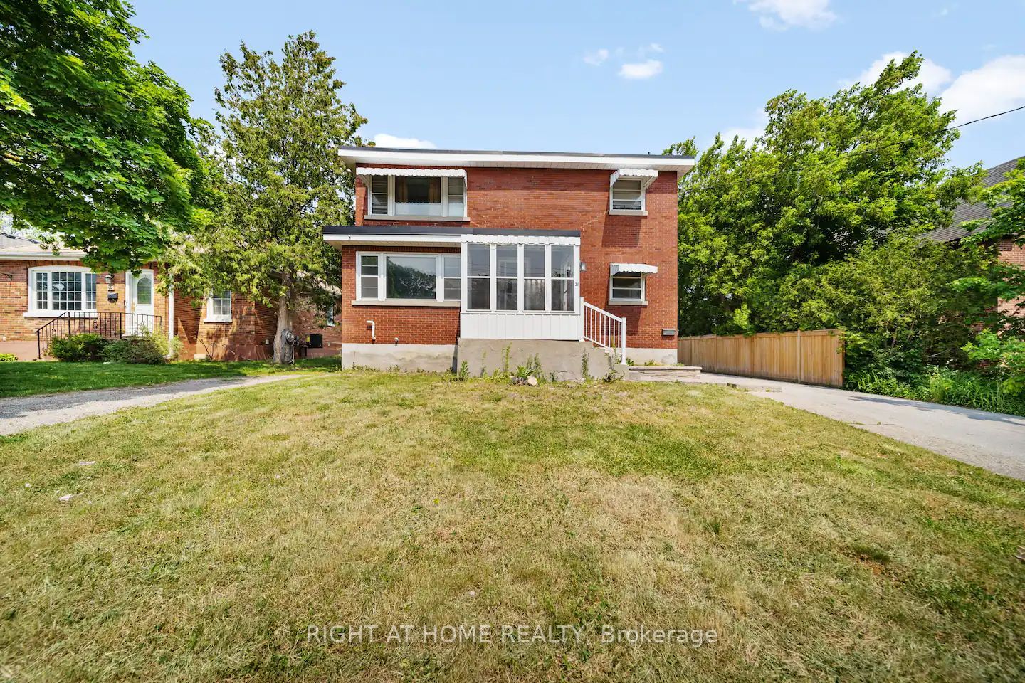 21 Thomson St, #Main Fl