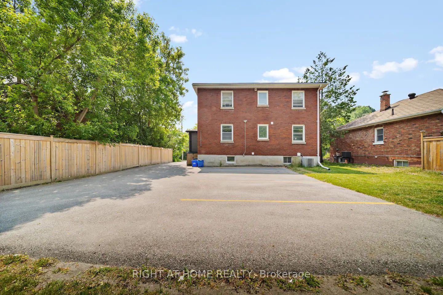 21 Thomson St, #Main Fl