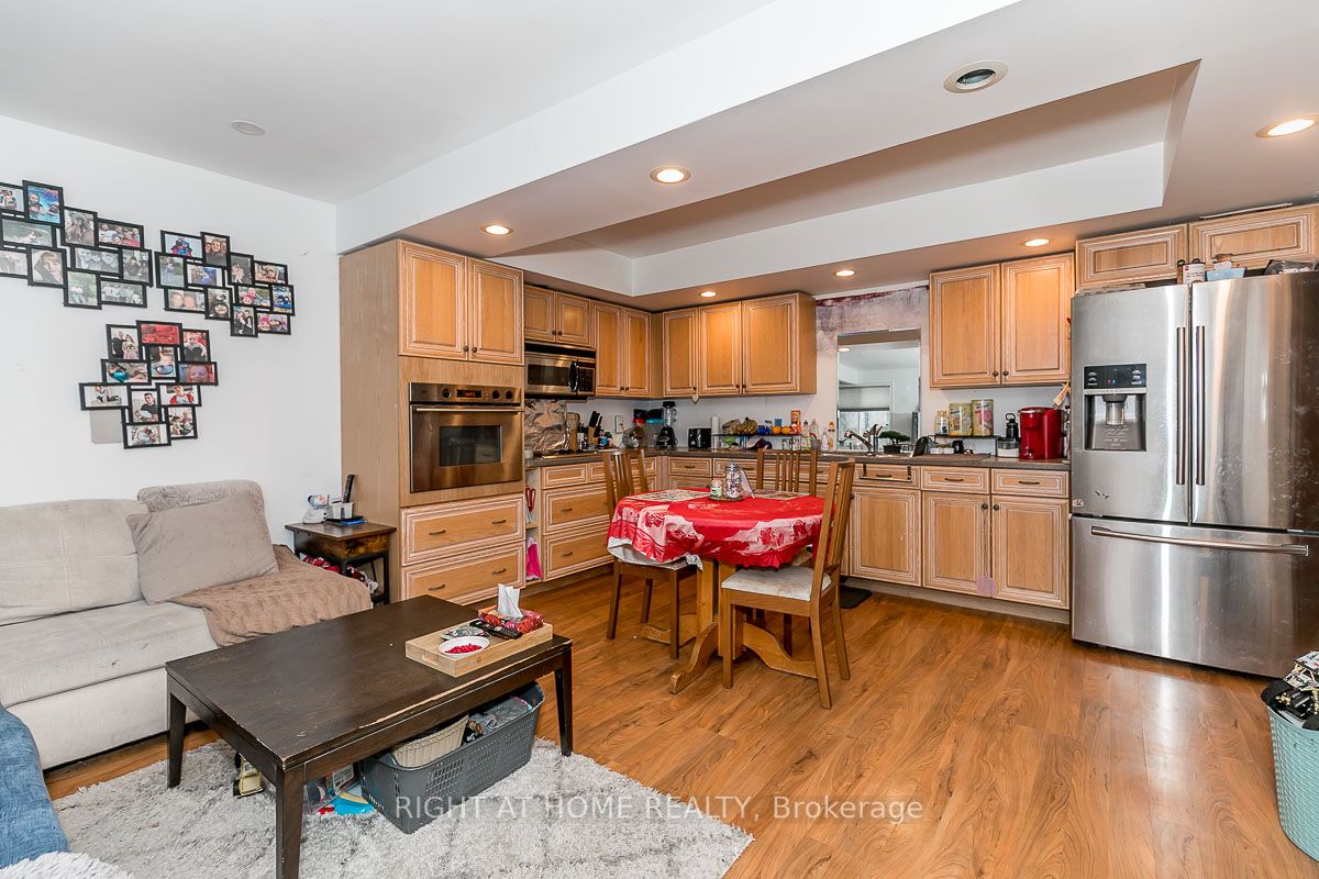 401 Ridge Rd W