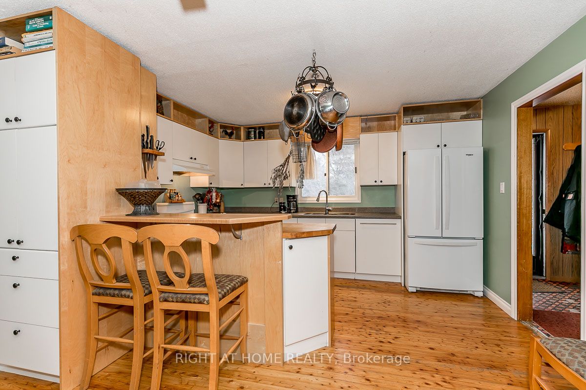 401 Ridge Rd W