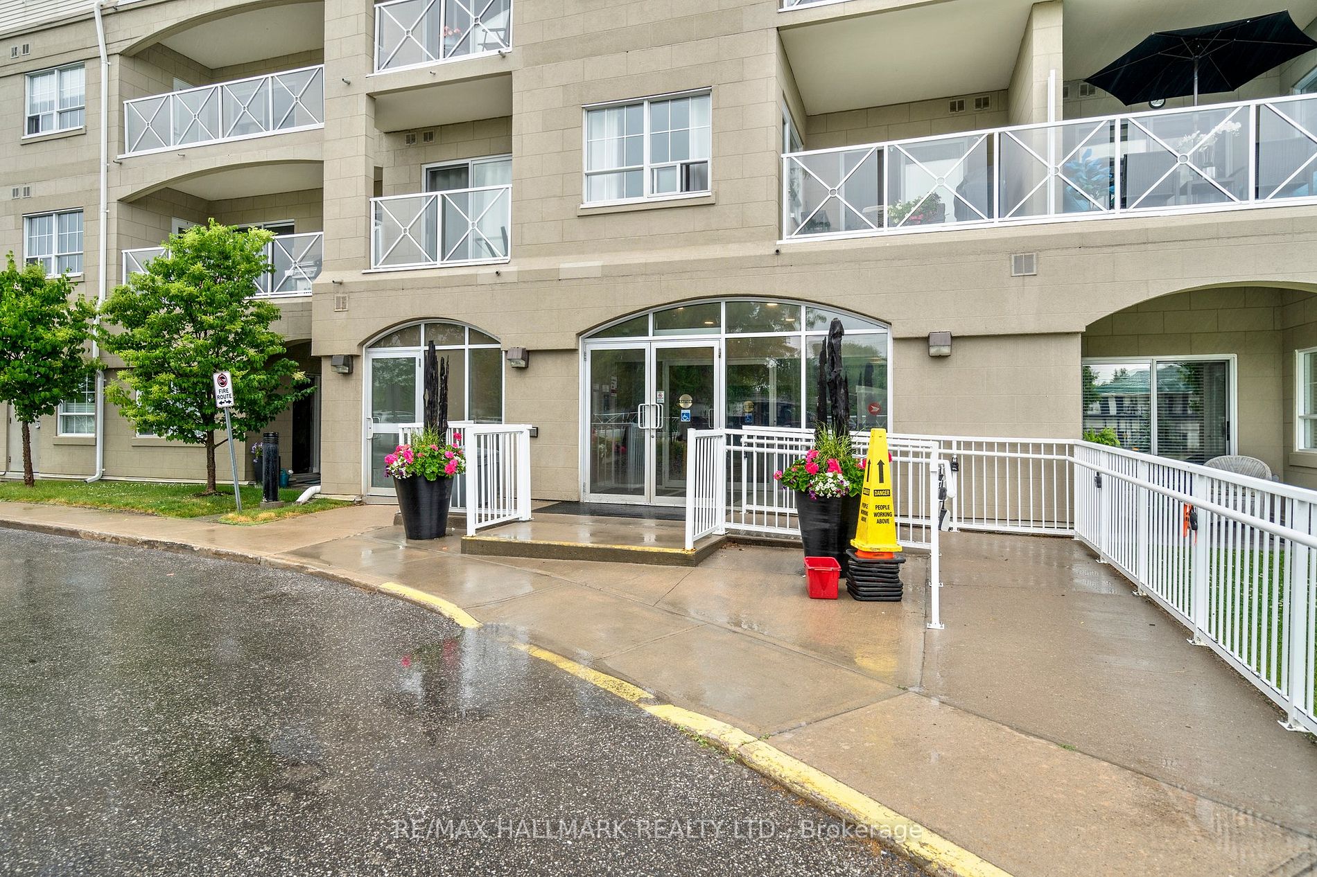 354 Atherley Rd, #414