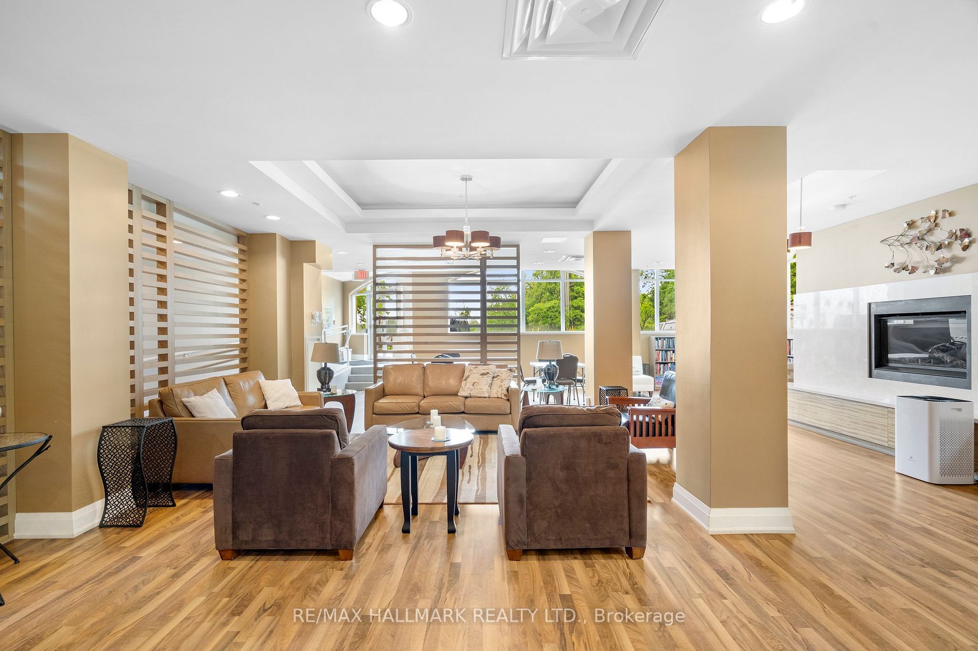 354 Atherley Rd, #414