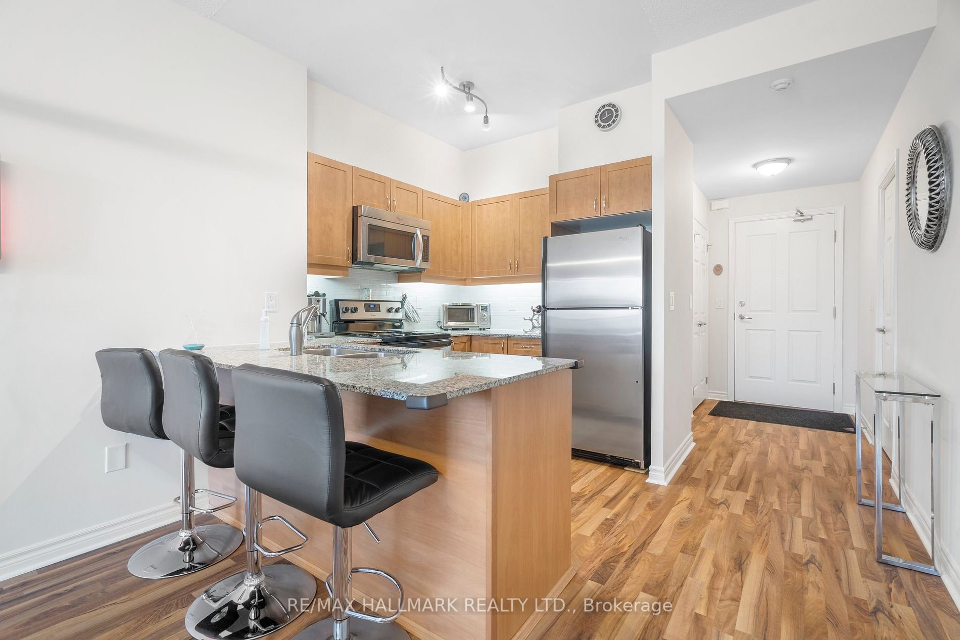 354 Atherley Rd, #414
